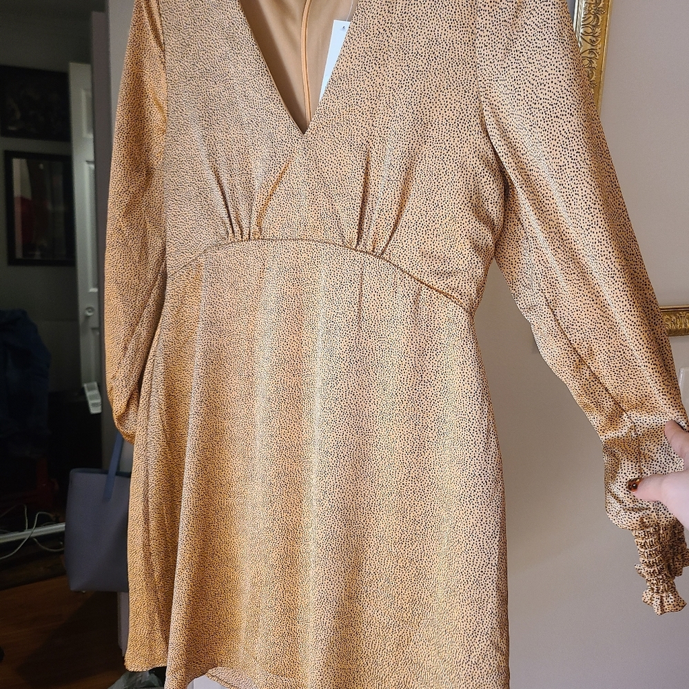 Mi Ami NEW dress in tan
